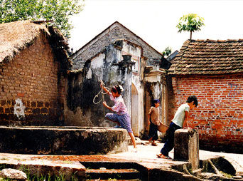 Duong Lam Village - Viet Ancient Village Tour full day